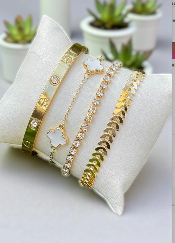 TD Golden Elegance – Çoklu Altın Bileklik Seti